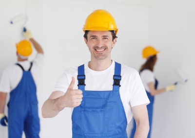 workman gives thumbs up